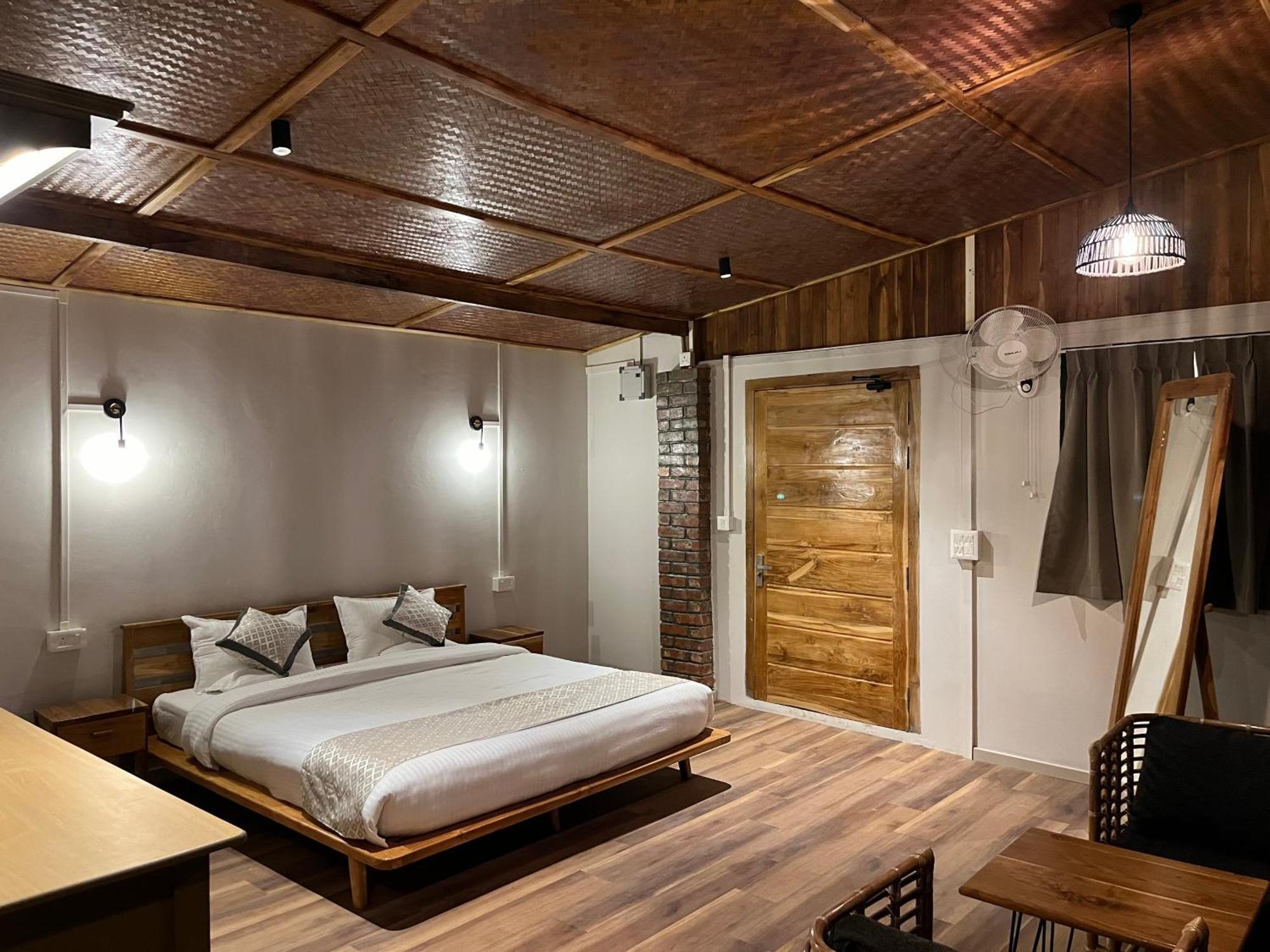 Cave Hill By Ferns Hotel Āīzawl Екстериор снимка